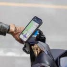 Quad Lock telefontartó fékfolyadék tartályra 